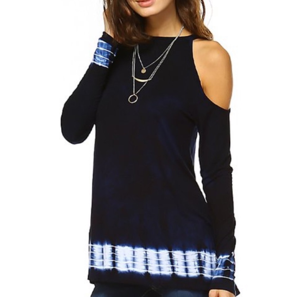 Cold shoulder top, NWOT